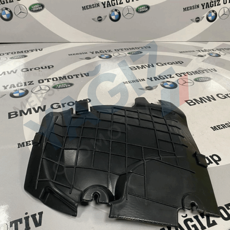 ÇAMURLUK DAVLUMBAZ KAPAĞI ÖN SAĞ W205 A2056900200