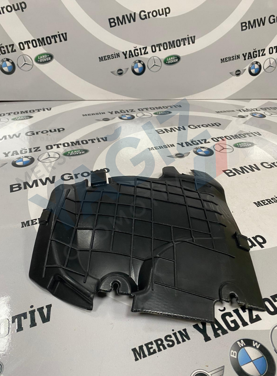 ÇAMURLUK DAVLUMBAZ KAPAĞI ÖN SAĞ W205 A2056900200