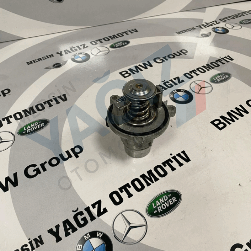 N63 E60 E65 F01 F10 E70 E71 V8LER TERMOSTAT 7586885